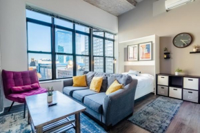 McCormick Place Studio with optional parking and sleeps up to 4